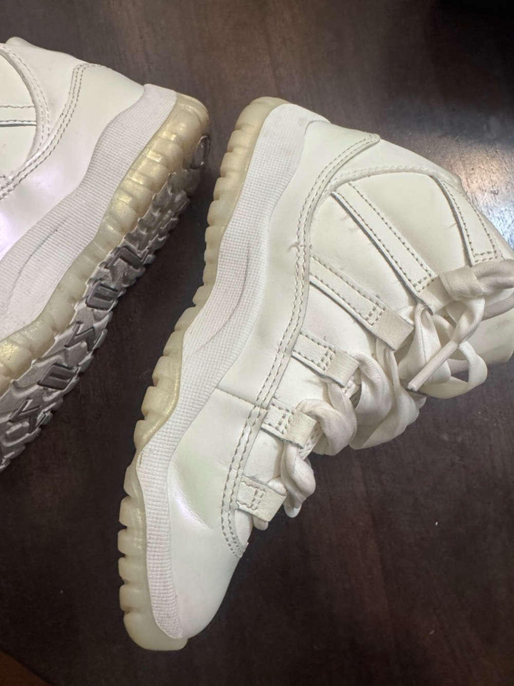 Nike Air Jordan 11 Retro "Pearl"  sneakers